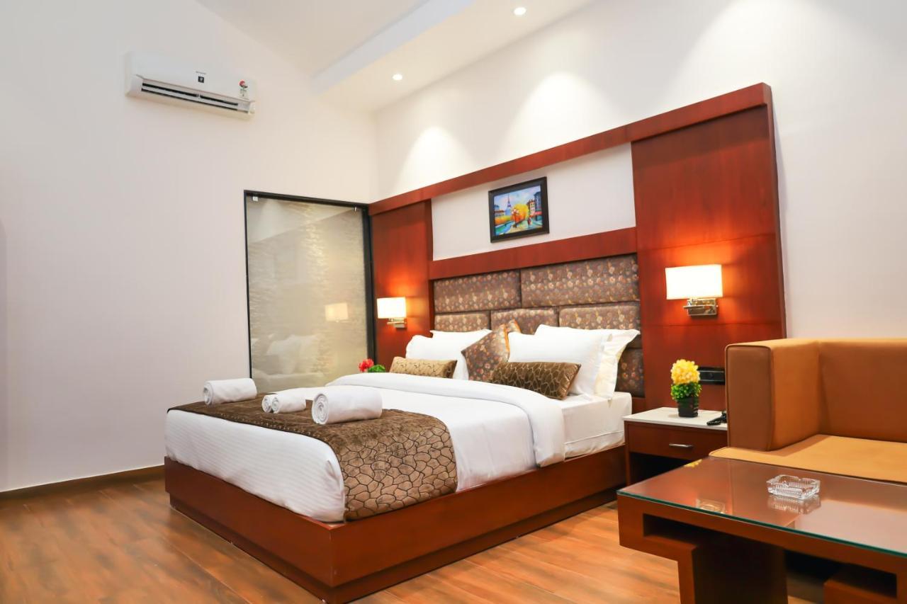 Oralia Resort Ashvem Beach 外观 照片