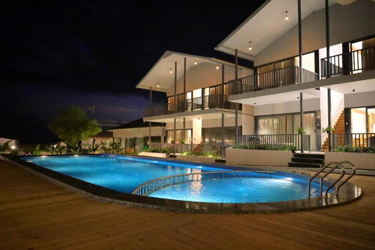 Oralia Resort Ashvem Beach 外观 照片